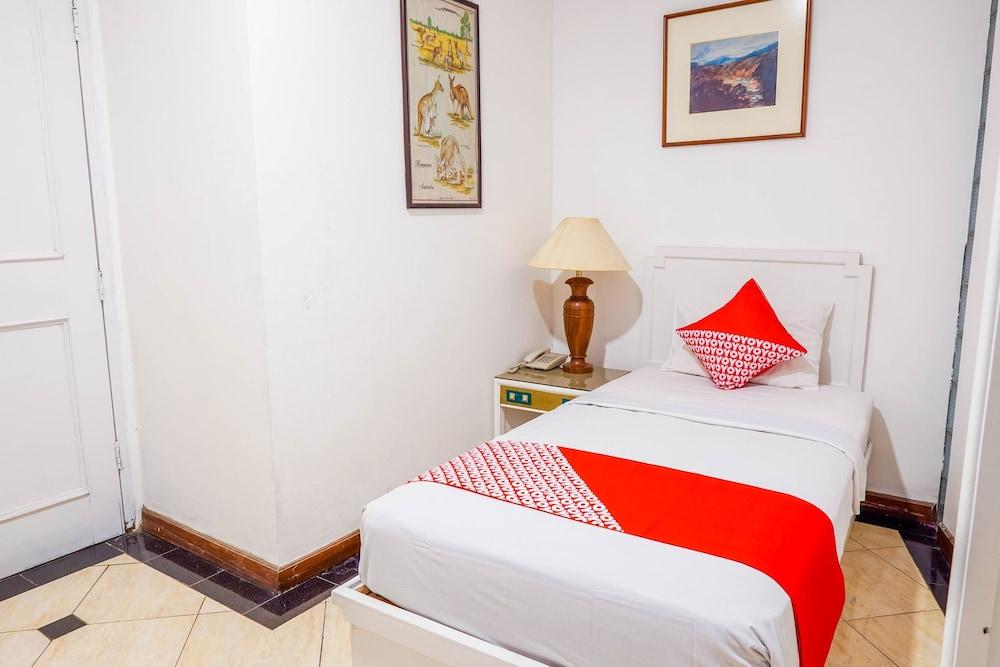 Hotel Utari Dago Bandung Eksteriør billede