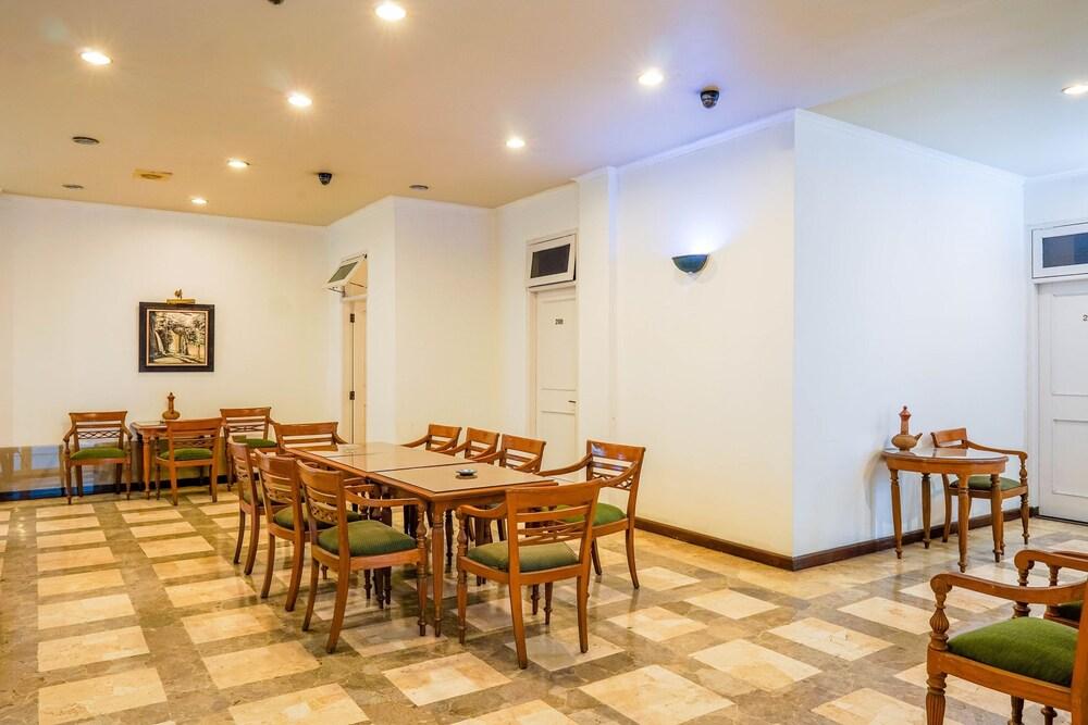 Hotel Utari Dago Bandung Eksteriør billede